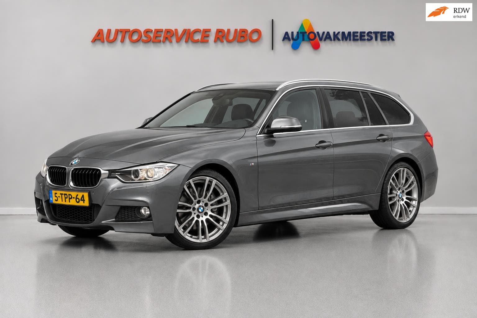 BMW 3 Serie Touring 335i High Executive 2014 - hoofdfoto