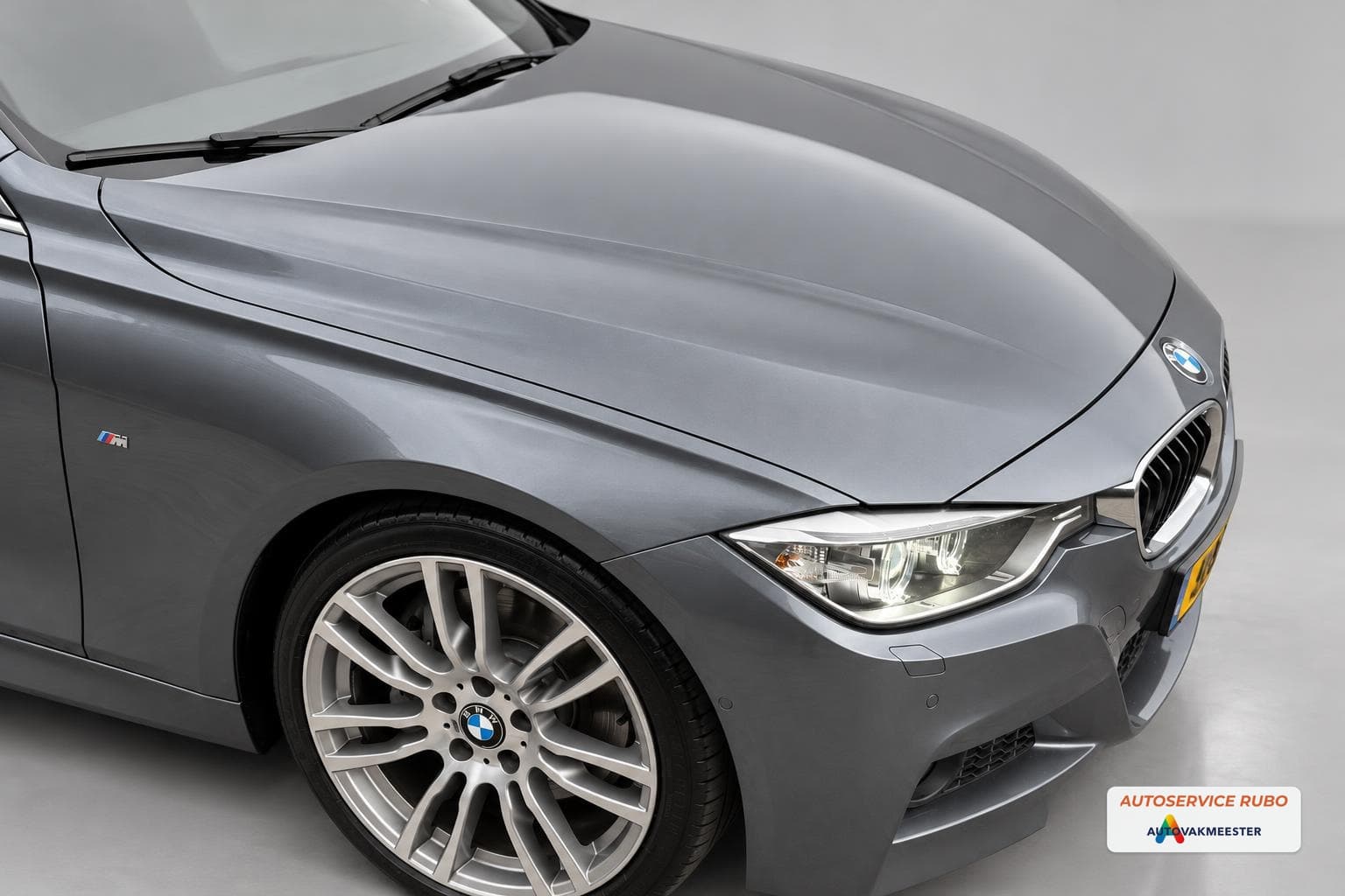 BMW 3 Serie Touring 335i High Executive 2014 foto 10