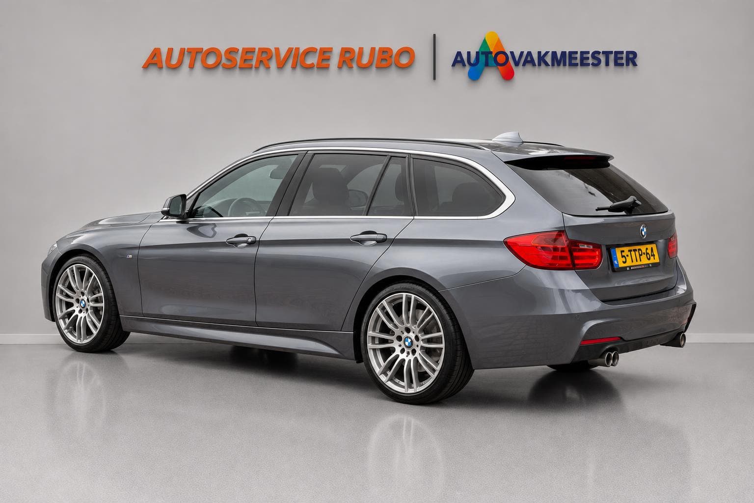 BMW 3 Serie Touring 335i High Executive 2014 foto 5