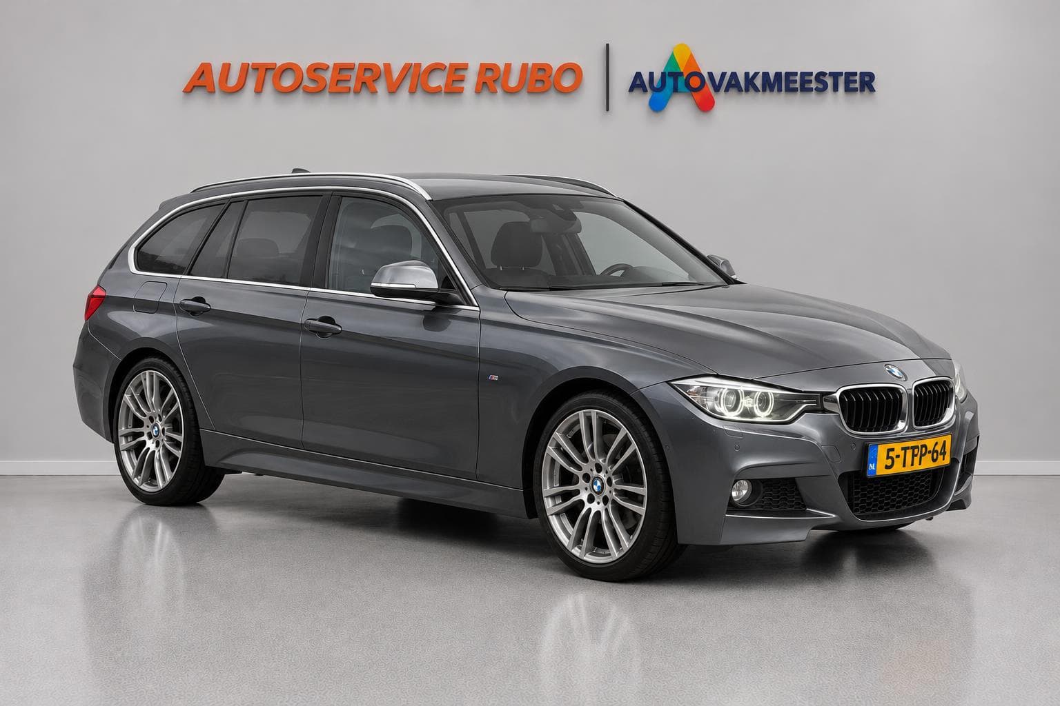 BMW 3 Serie Touring 335i High Executive 2014 foto 8