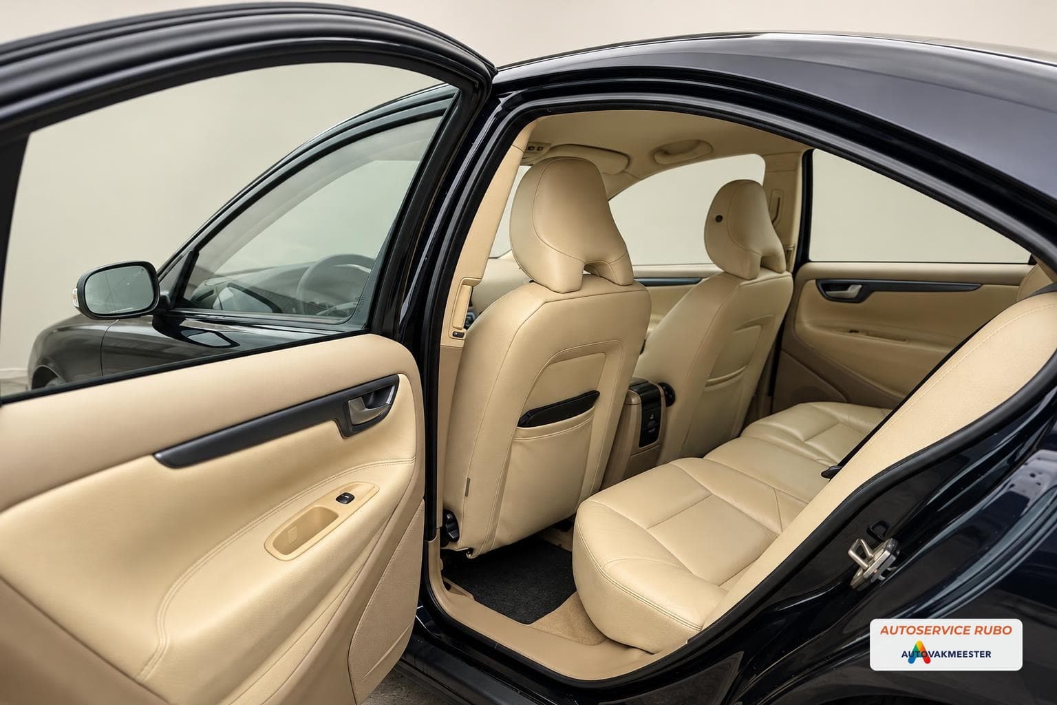Volvo S60 2.4 Kinetic super staat! 2007 foto 10