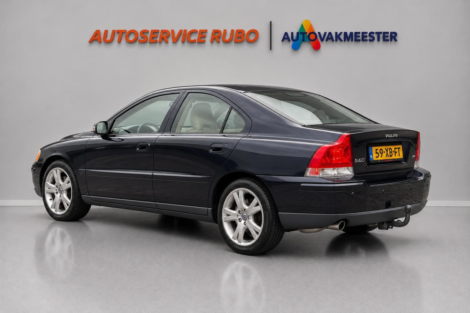 Volvo S60 2.4 Kinetic super staat! 2007 foto 3