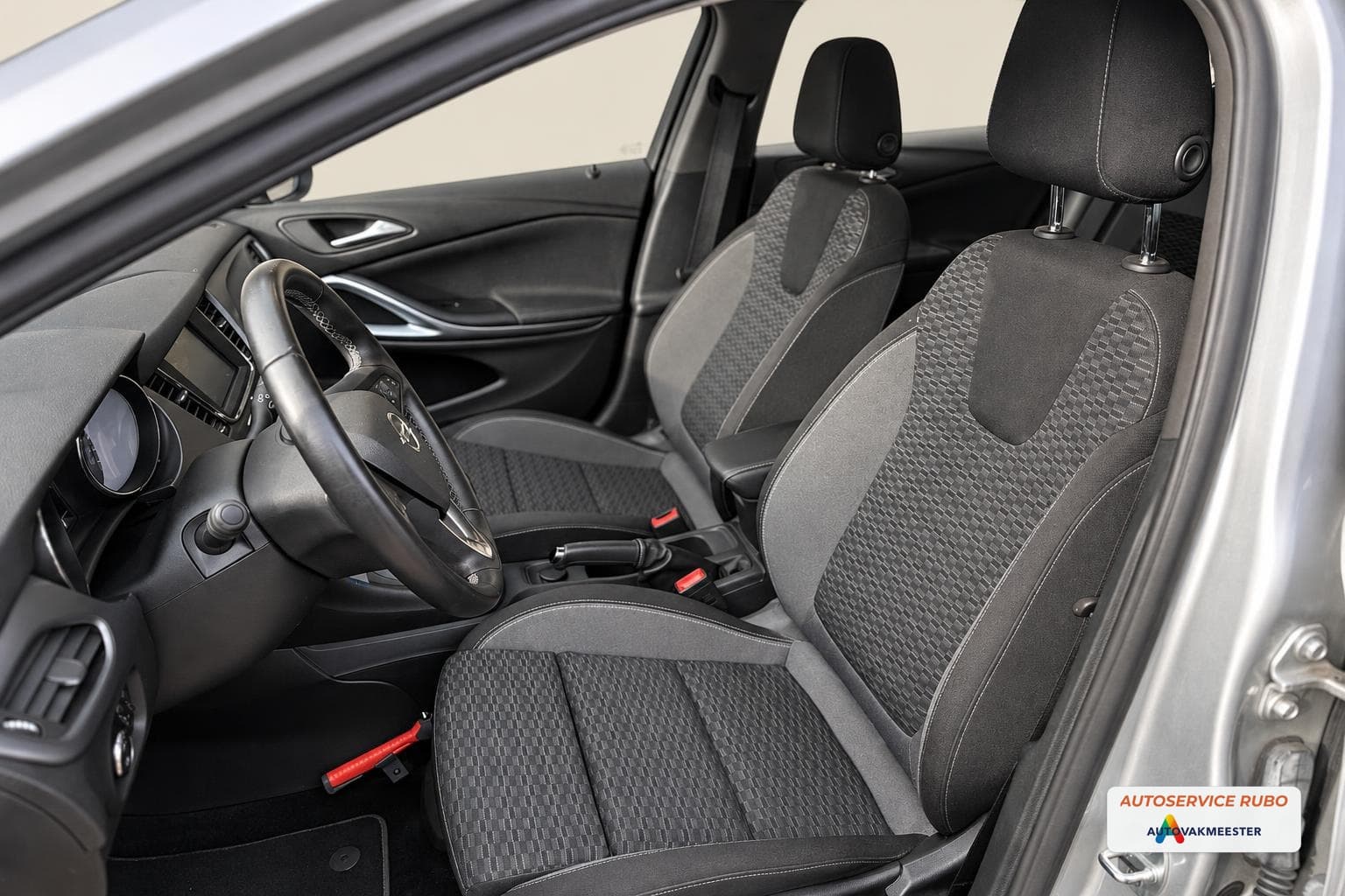 Opel Astra Sports Tourer 1.2 Launch Edition 2020 foto 10